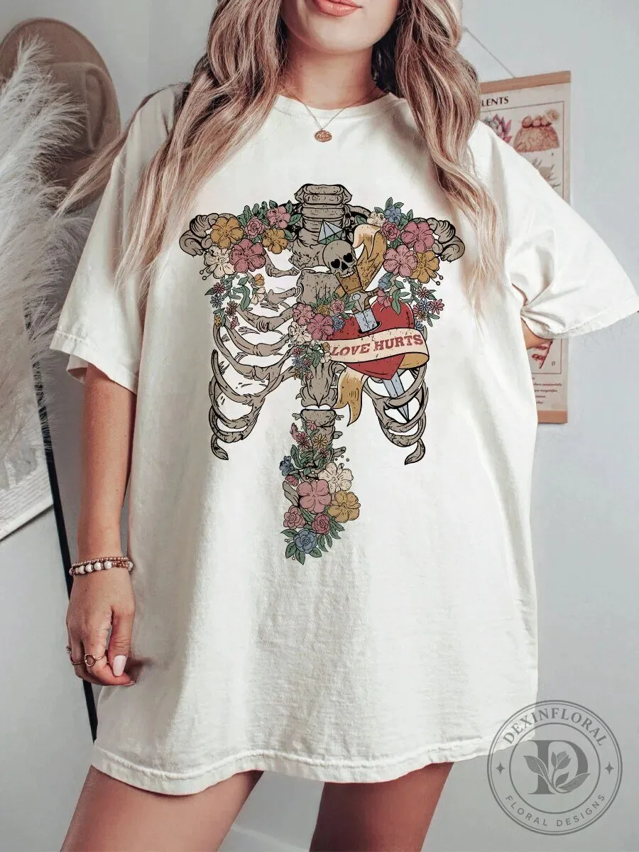Love Hurts Skeleton Rib Cage Floral Heart Vintage Style T-Shirt